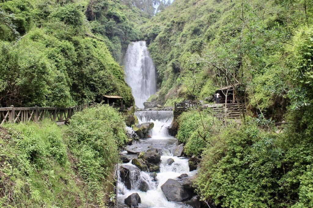 waterfall, peguche, otavalo-2702882.jpg